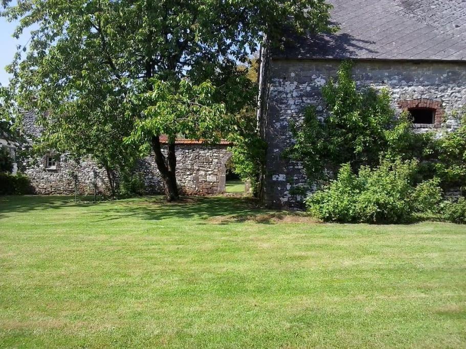 Gite La Grange D'Herbuchenne Dinant Exterior foto